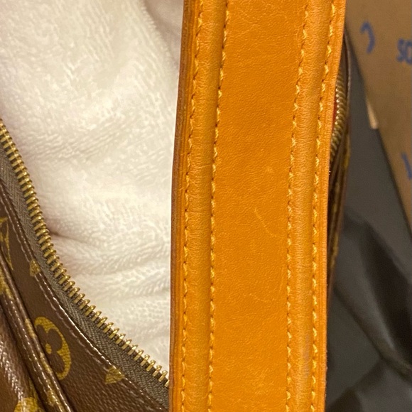 👜AUTHENTIC VIVA CITE LOUIS VUITTON👜 - Picture 13 of 17